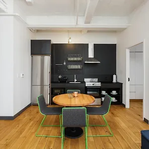 Placemakr Street Aparthotel